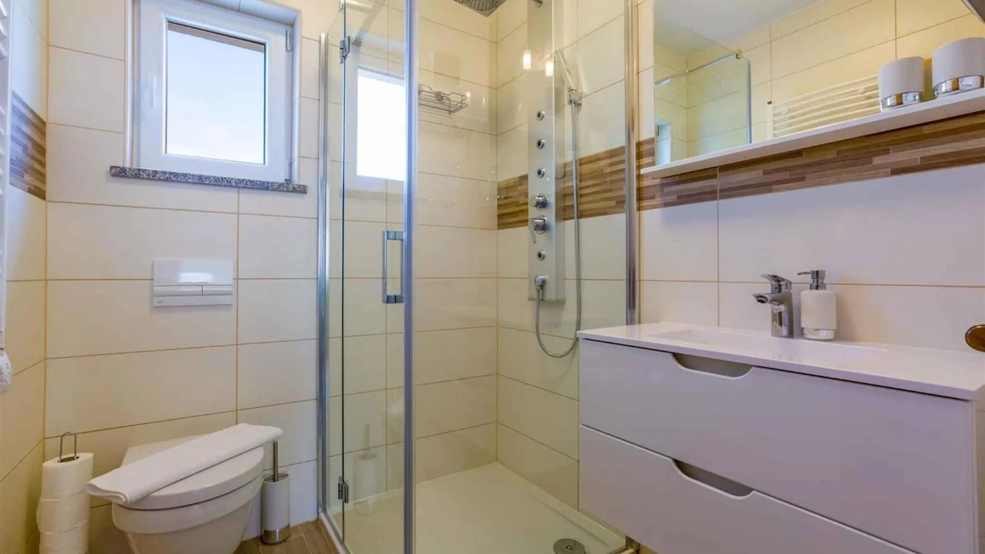 Apartment In Dramalj 39050