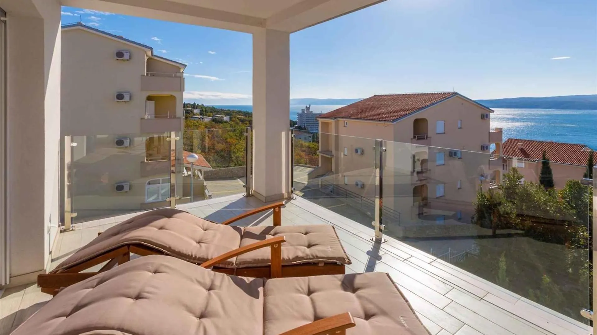 Apartment In Dramalj 39050